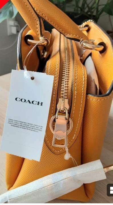 COACH　ハンドバッグ（ブランドバッグ）の商品画像 - 査定依頼日：2025年2月27日 - 最高査定価格：8,000円
