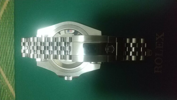 GMTマスターⅡ 126710BLRO ペプシカラー ジュビリーブレス（高級時計）の商品画像 - 査定依頼日：2026年1月23日 - 最高査定価格：3,950,000円