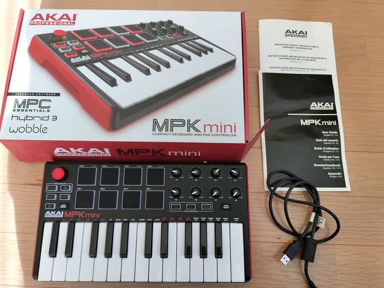 AKAI mpk mini（ピアノ・楽器・PA機材）の商品画像 - 査定依頼日：2025年8月4日 - 最高査定価格：3,000円