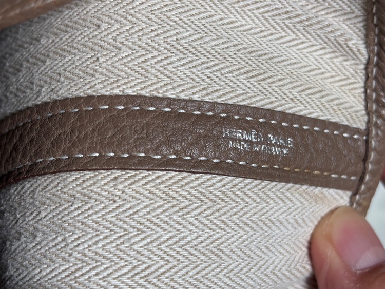 エルメス  ガーデンパーティ PM 刻印□O ネゴンダ レザー エトゥープ （ブランドバッグ）の商品画像 - 査定依頼日：2025年10月30日