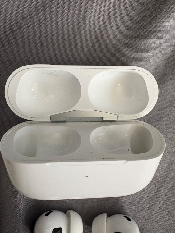 AirPodsPro第2世代（オーディオ・スピーカー）の商品画像 - 査定依頼日：2026年5月5日 - 最高査定価格：6,100円