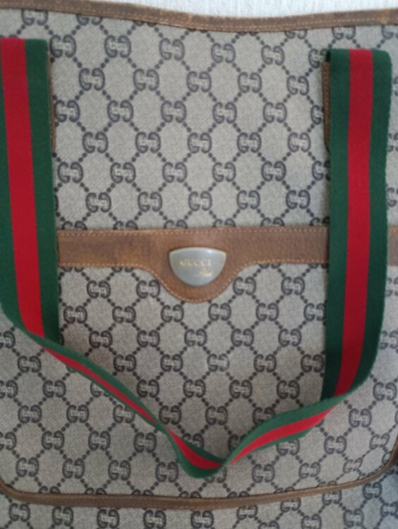 グッチ  （ブランドバッグ）の商品画像 - 査定依頼日：2025年12月23日 - 最高査定価格：15,000円