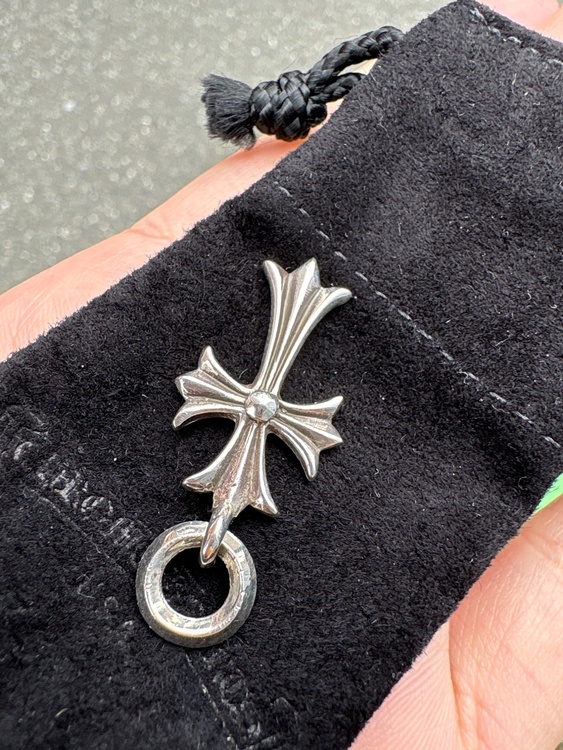 タイニーCHクロスペンダント（古着・ファッション）の商品画像 - 査定依頼日：2025年12月18日 - 最高査定価格：120,000円