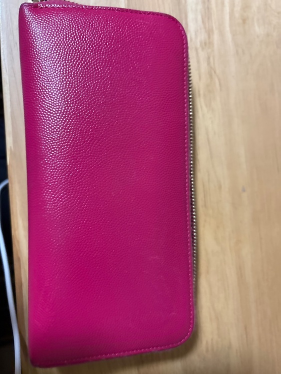 イブサンローラン  （ブランドバッグ）の商品画像 - 査定依頼日：2025年12月6日 - 最高査定価格：30,000円