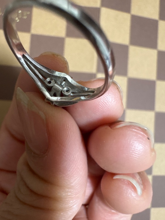 ルビー（金・貴金属）の商品画像 - 査定依頼日：2026年4月5日 - 最高査定価格：100,000円