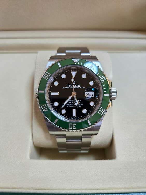 ロレックス サブマリーナー （高級時計）の商品画像 - 査定依頼日：2025年5月15日 - 最高査定価格：2,150,000円
