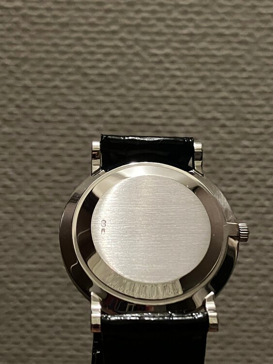 パテックフィリップ カラトラバ 3919g（高級時計）の商品画像 - 査定依頼日：2025年4月11日 - 最高査定価格：1,300,000円