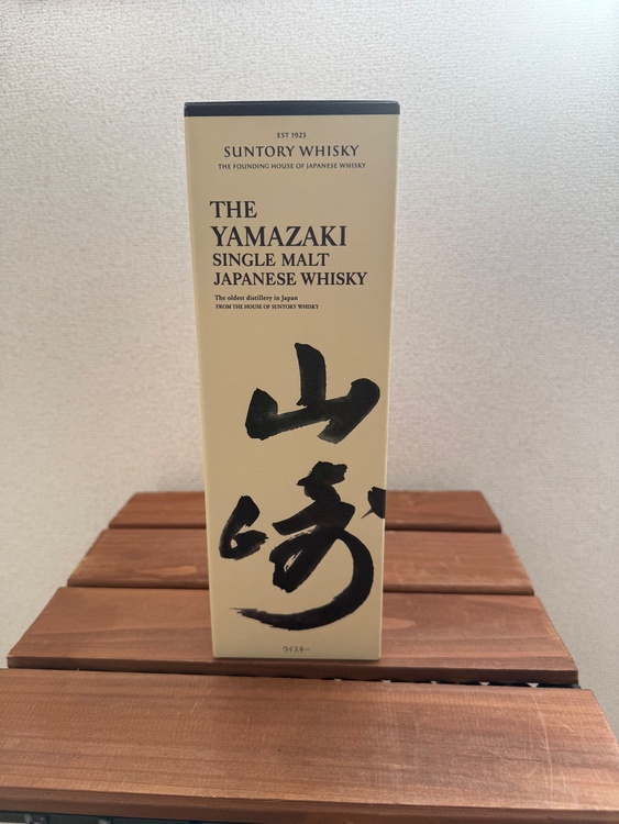 山崎ウイスキー100周年ラベル　700ml（お酒）の商品画像 - 査定依頼日：2026年1月8日 - 最高査定価格：9,500円