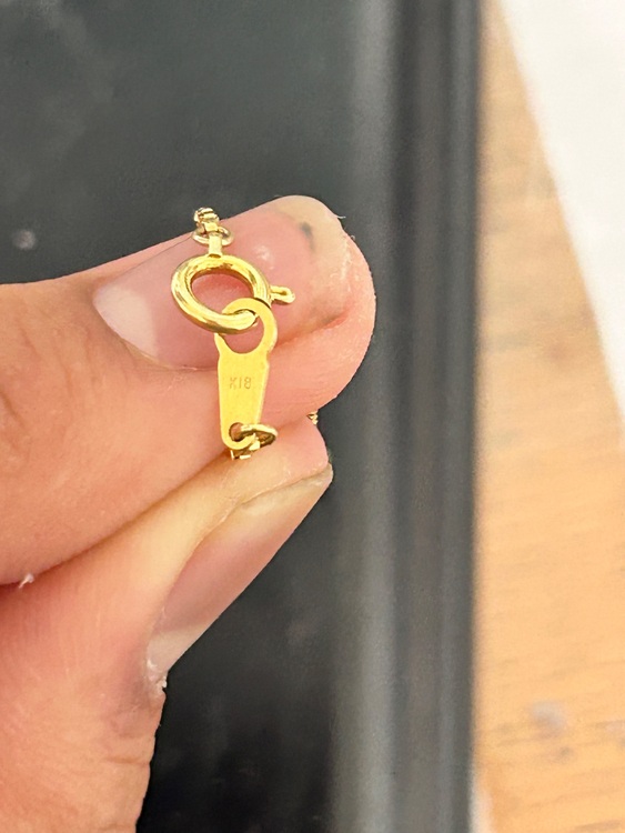 18金ネックレス（金・貴金属）の商品画像 - 査定依頼日：2025年11月8日 - 最高査定価格：200,000円