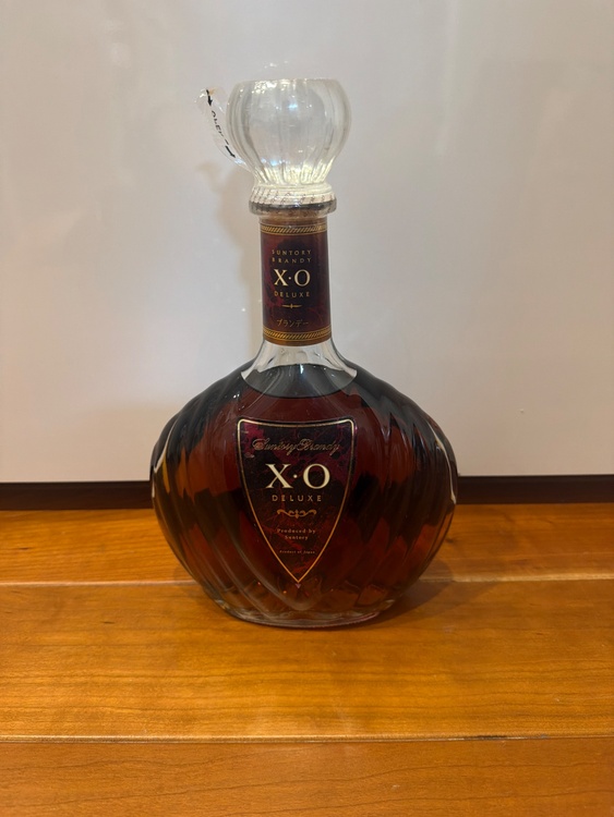 サントリーXO deluxe（お酒）の商品画像 - 査定依頼日：2026年8月15日 - 最高査定価格：1,500円