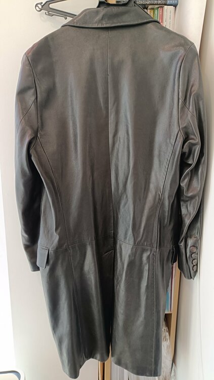 革コート（古着・ファッション）の商品画像 - 査定依頼日：2026年2月5日 - 最高査定価格：10,000円