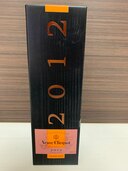 シャンパン ヴーヴ・クリコ （お酒）の商品画像 - 査定依頼日：2025年3月12日 - 最高査定価格：6,500円