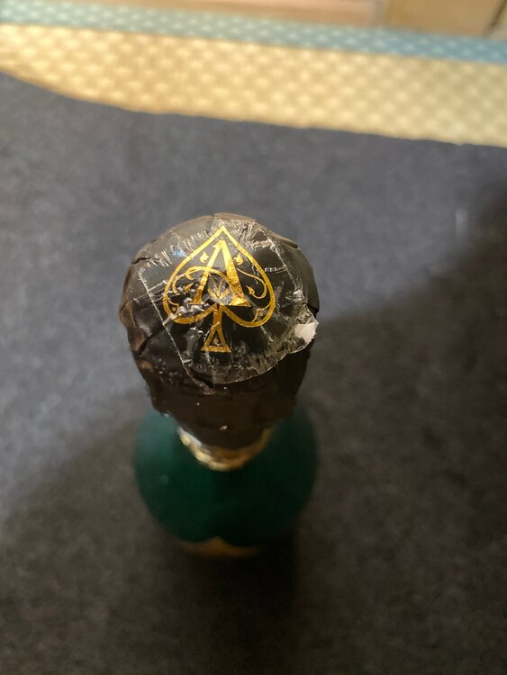 グリーン（お酒）の商品画像 - 査定依頼日：2025年1月22日 - 最高査定価格：40,000円