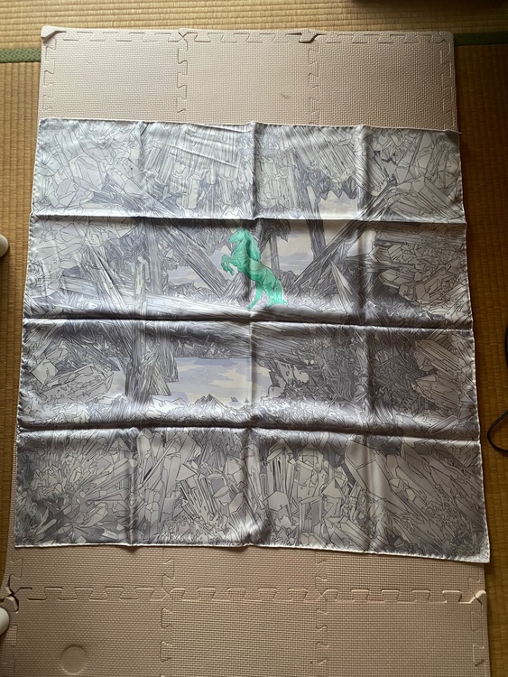 カレ90 ラヴァレドクリスタル（古着・ファッション）の商品画像 - 査定依頼日：2025年7月2日 - 最高査定価格：35,000円