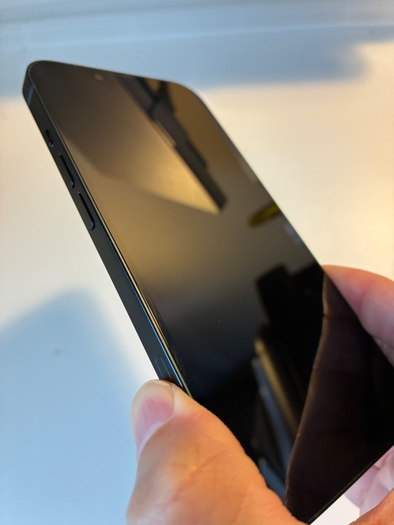 iPhone iPhone 14 512GB Softbank（スマホ）の商品画像 - 査定依頼日：2026年6月27日 - 最高査定価格：54,000円