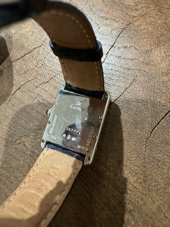 カルティエ タンク （高級時計）の商品画像 - 査定依頼日：2025年8月30日 - 最高査定価格：320,000円