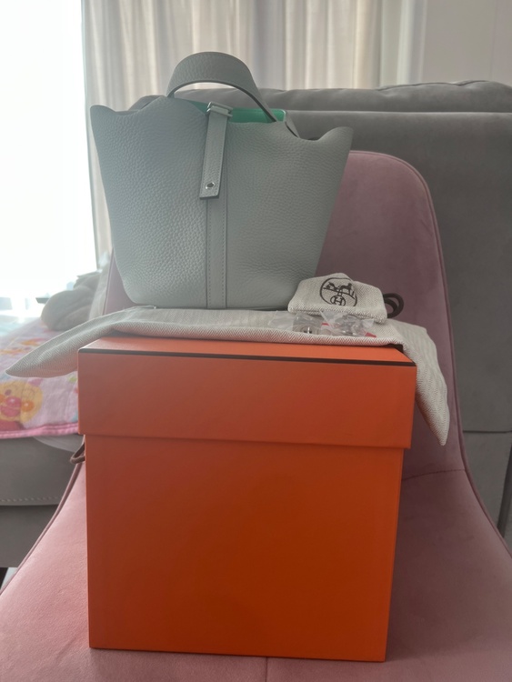 エルメスピコタンロックpm Ｂ刻印（ブランドバッグ）の商品画像 - 査定依頼日：2026年4月21日 - 最高査定価格：450,000円