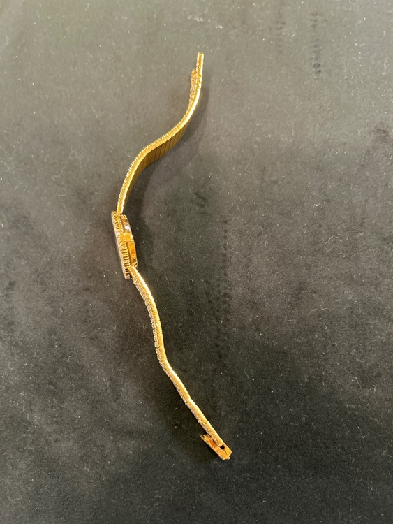 ピアジェ トラディション（高級時計）の商品画像 - 査定依頼日：2026年2月15日 - 最高査定価格：2,000,000円