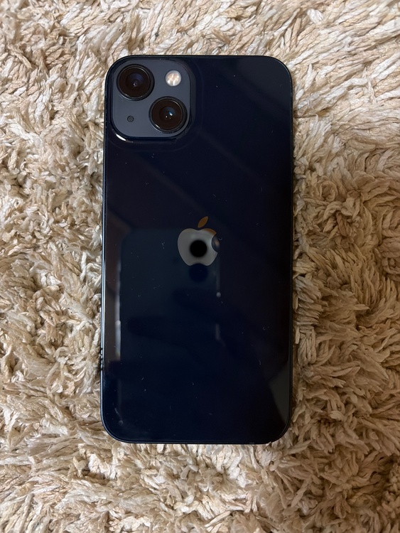 iPhone iPhone 13 128GB docomo（スマホ）の商品画像 - 査定依頼日：2026年6月17日 - 最高査定価格：29,000円