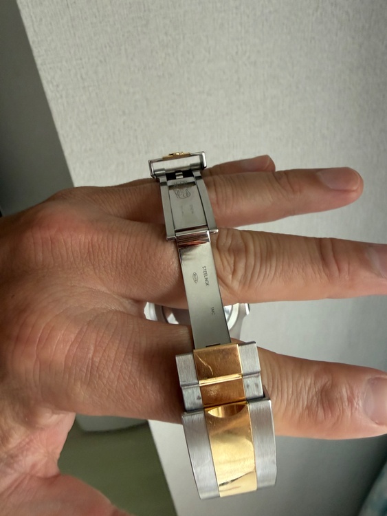 ロレックス サブマリーナー（高級時計）の商品画像 - 査定依頼日：2026年6月6日 - 最高査定価格：2,850,000円