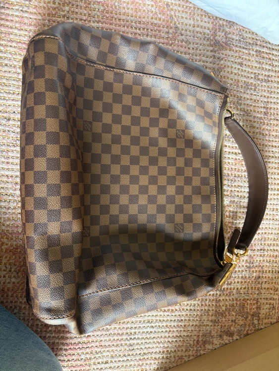 バック（ブランドバッグ）の商品画像 - 査定依頼日：2025年12月23日 - 最高査定価格：140,000円