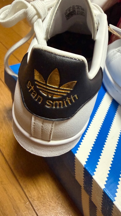 品番GW0567 品名STAN SMITH W（古着・ファッション）の商品画像 - 査定依頼日：2026年10月11日 - 最高査定価格：1,500円