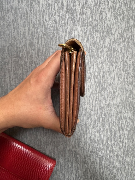 ルイヴィトン　モノグラム ポシェット・ポルトモネ・クレディ長財布（ブランドバッグ）の商品画像 - 査定依頼日：2026年1月30日 - 最高査定価格：8,000円