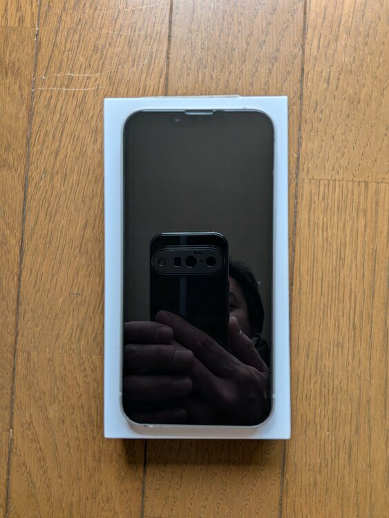 iPhone 13 128GB au（スマホ）の商品画像 - 査定依頼日：2026年3月17日 - 最高査定価格：32,000円