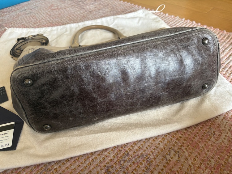 プラダ  （ブランドバッグ）の商品画像 - 査定依頼日：2025年12月23日 - 最高査定価格：40,000円