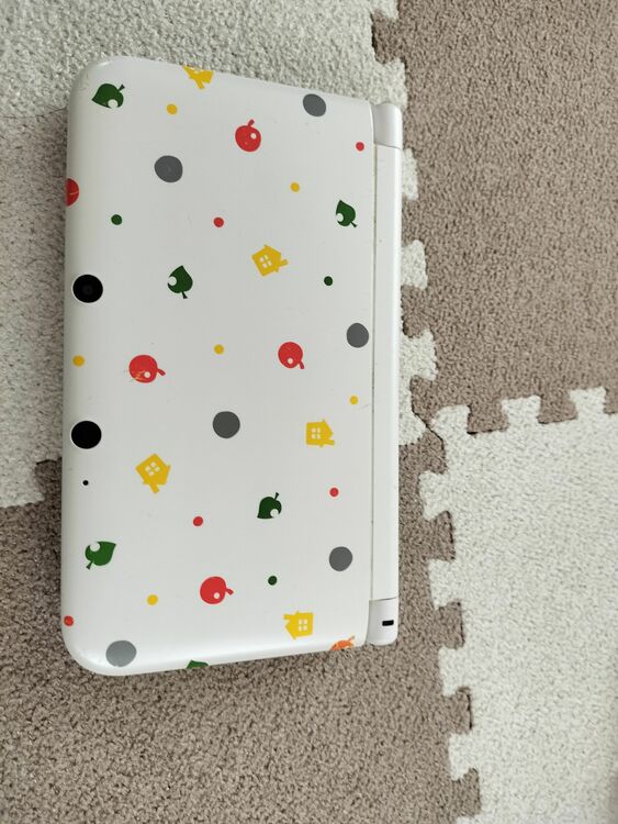 ニンテンドー3DS LLとびたぜどうぶつの森パック（ゲーム機本体・ゲームソフト）の商品画像 - 査定依頼日：2025年6月20日 - 最高査定価格：13,000円