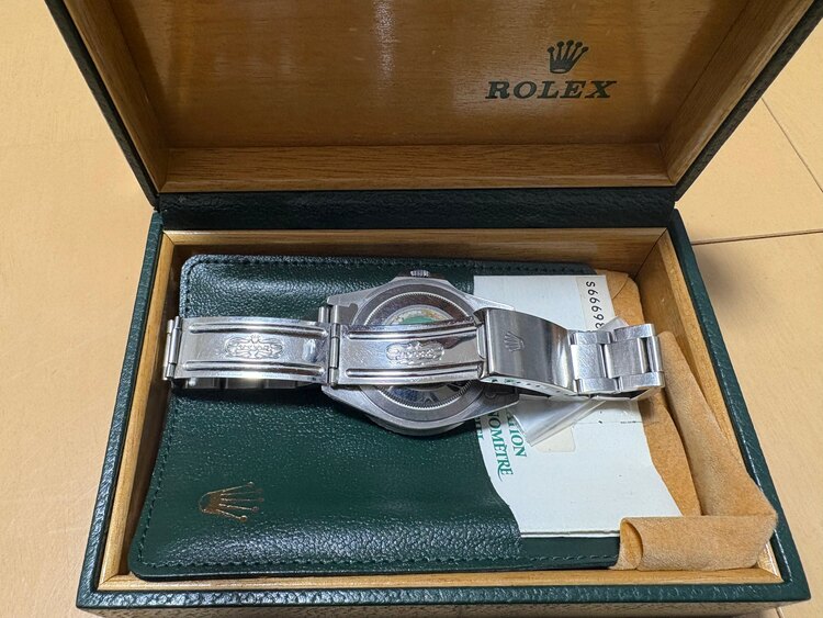 ロレックス GMTマスター 16700 あかあ（高級時計）の商品画像 - 査定依頼日：2025年3月14日 - 最高査定価格：1,650,000円