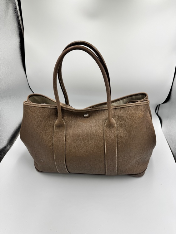 HERMES エルメス ガーデンパーティ36 PM エトゥープ（ブランドバッグ）の商品画像 - 査定依頼日：2026年4月23日 - 最高査定価格：200,000円