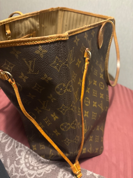 ルイヴィトン ネヴァーフルGM（ブランドバッグ）の商品画像 - 査定依頼日：2025年12月18日 - 最高査定価格：100,000円
