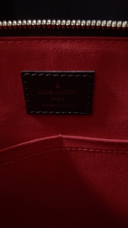 ショルダーバッグ（ブランドバッグ）の商品画像 - 査定依頼日：2026年3月2日 - 最高査定価格：77,000円