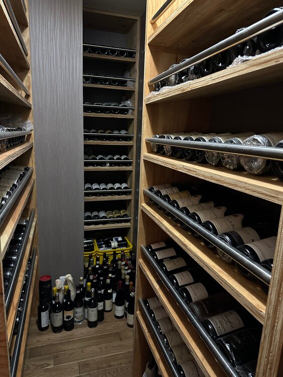 DRC ラ・ターシュ　2006年（お酒）の商品画像 - 査定依頼日：2025年4月6日 - 最高査定価格：570,000円