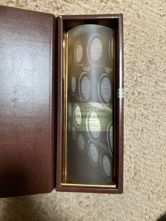 ウイスキー サントリー山崎 （お酒）の商品画像 - 査定依頼日：2025年2月25日 - 最高査定価格：182,000円