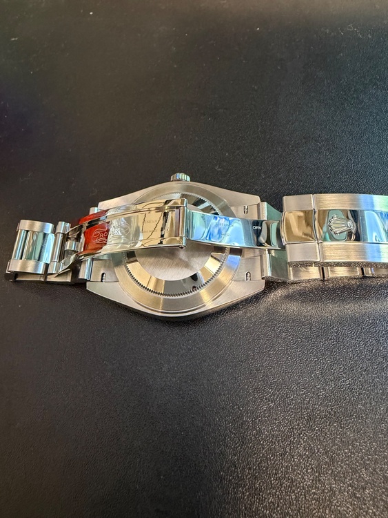 ロレックスデイトジャスト（高級時計）の商品画像 - 査定依頼日：2026年4月4日 - 最高査定価格：1,460,000円