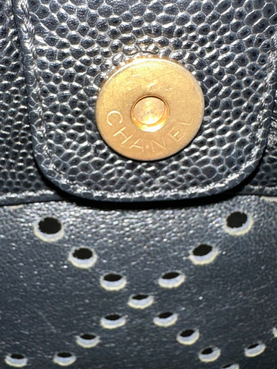 CHANELトートバッグ（ブランドバッグ）の商品画像 - 査定依頼日：2026年3月30日 - 最高査定価格：150,000円