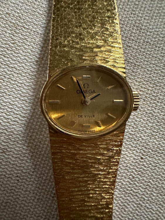 18金無垢のビンテージデ．ビル（高級時計）の商品画像 - 査定依頼日：2025年11月27日 - 最高査定価格：1,000,000円