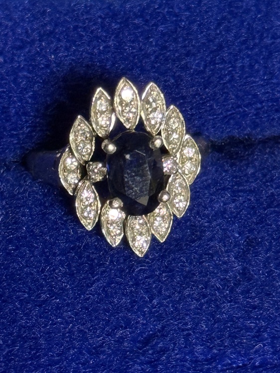 リング(サファイア、ダイヤモンド、プラチナ)保証書無し（宝石）の商品画像 - 査定依頼日：2026年3月8日 - 最高査定価格：150,000円