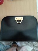 フェラガモ  （ブランドバッグ）の商品画像 - 査定依頼日：2026年1月7日 - 最高査定価格：7,000円