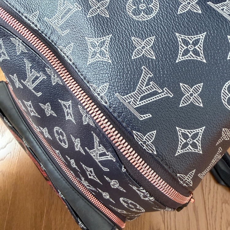 LOUIS VUITTON アポロ バックパック アップサイドダウン M43676 モノグラム（ブランドバッグ）の商品画像 - 査定依頼日：2026年9月21日 - 最高査定価格：245,000円