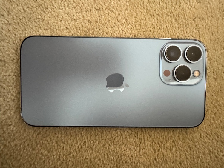 iPhone 13 Pro Max 128GB SIMフリー（スマホ）の商品画像 - 査定依頼日：2026年5月19日 - 最高査定価格：60,000円