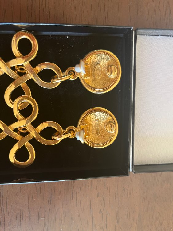 シャネルヴィンテージイヤリング（金・貴金属）の商品画像 - 査定依頼日：2023年10月12日 - 最高査定価格：100,000円