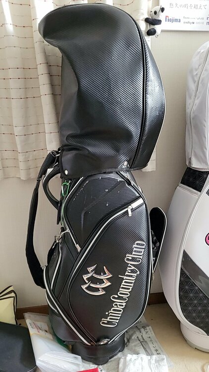キャディバッグ（ゴルフ用品）の商品画像 - 査定依頼日：2026年3月8日 - 最高査定価格：5,000円