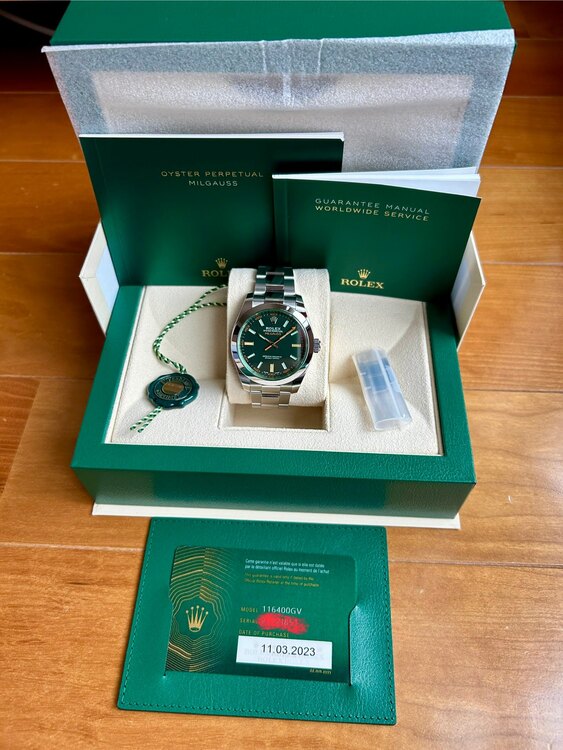 ロレックス ミルガウス 116400gu（高級時計）の商品画像 - 査定依頼日：2025年4月5日 - 最高査定価格：1,350,000円