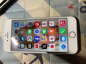 iPhone iPhone8 256GB au（スマホ）の商品画像 - 査定依頼日：2026年5月30日 - 最高査定価格：8,000円