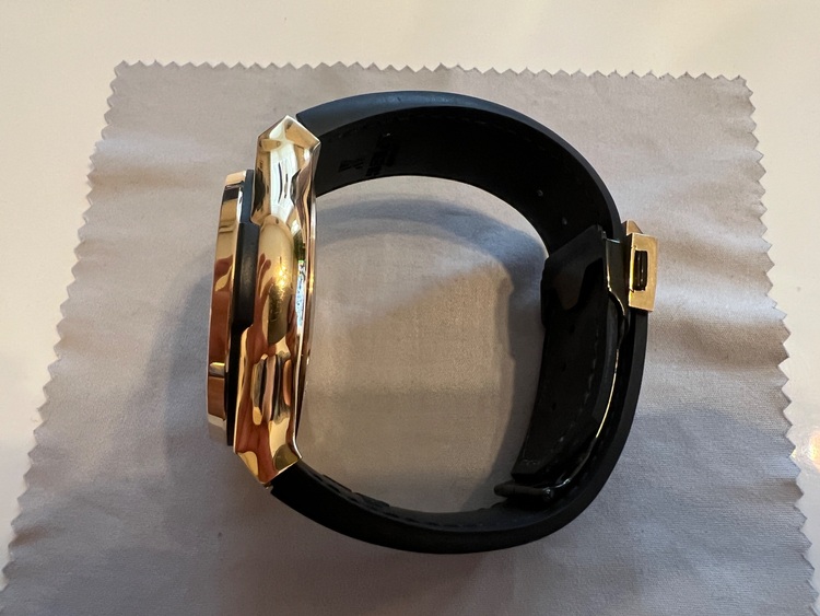 アエロ フュージョン キングゴールド ダイヤモンド（高級時計）の商品画像 - 査定依頼日：2025年6月16日 - 最高査定価格：2,350,000円