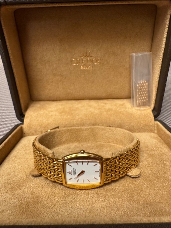 SEIKOクレドールレディース腕時計（高級時計）の商品画像 - 査定依頼日：2025年11月13日 - 最高査定価格：1,200,000円