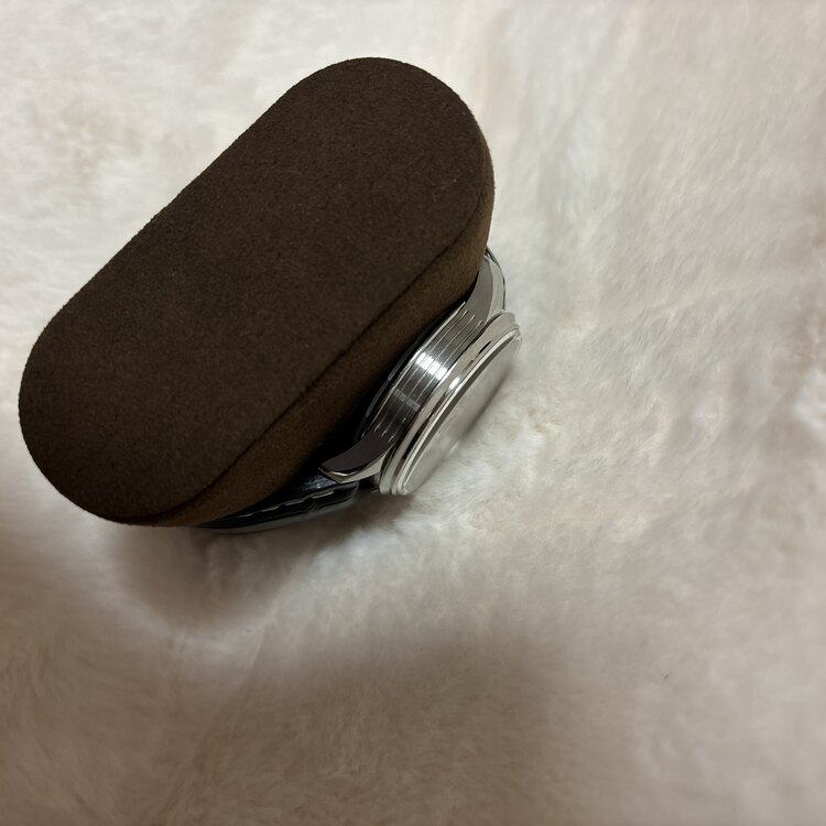 ブライトリング その他 AB011（高級時計）の商品画像 - 査定依頼日：2025年4月9日 - 最高査定価格：450,000円